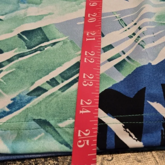 Bon Worth Women's Petite Medium Multicolor Abstract Top Ocean Colors 3/4 Sleeves - Picture 9 of 9